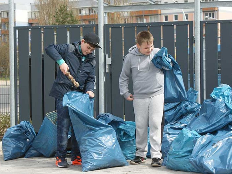 Neuwoba Frühjahrsputz 2016 - Bild 37