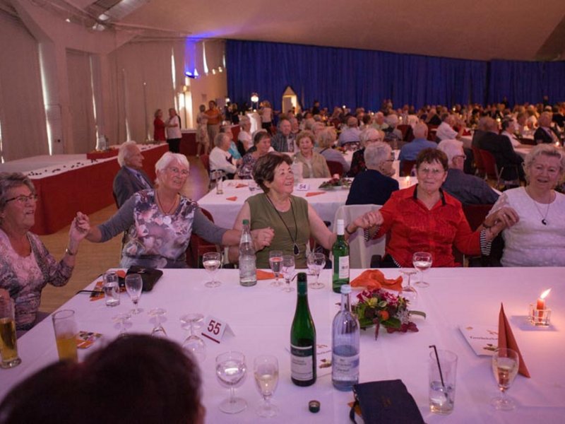 Neuwoba Herbstball 2017 - Bild 25