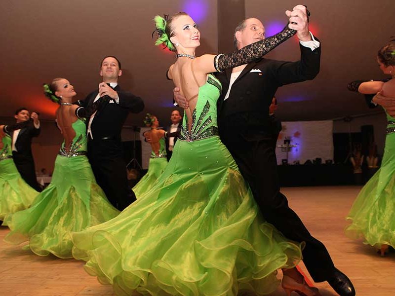 Herbstball - Bild 1