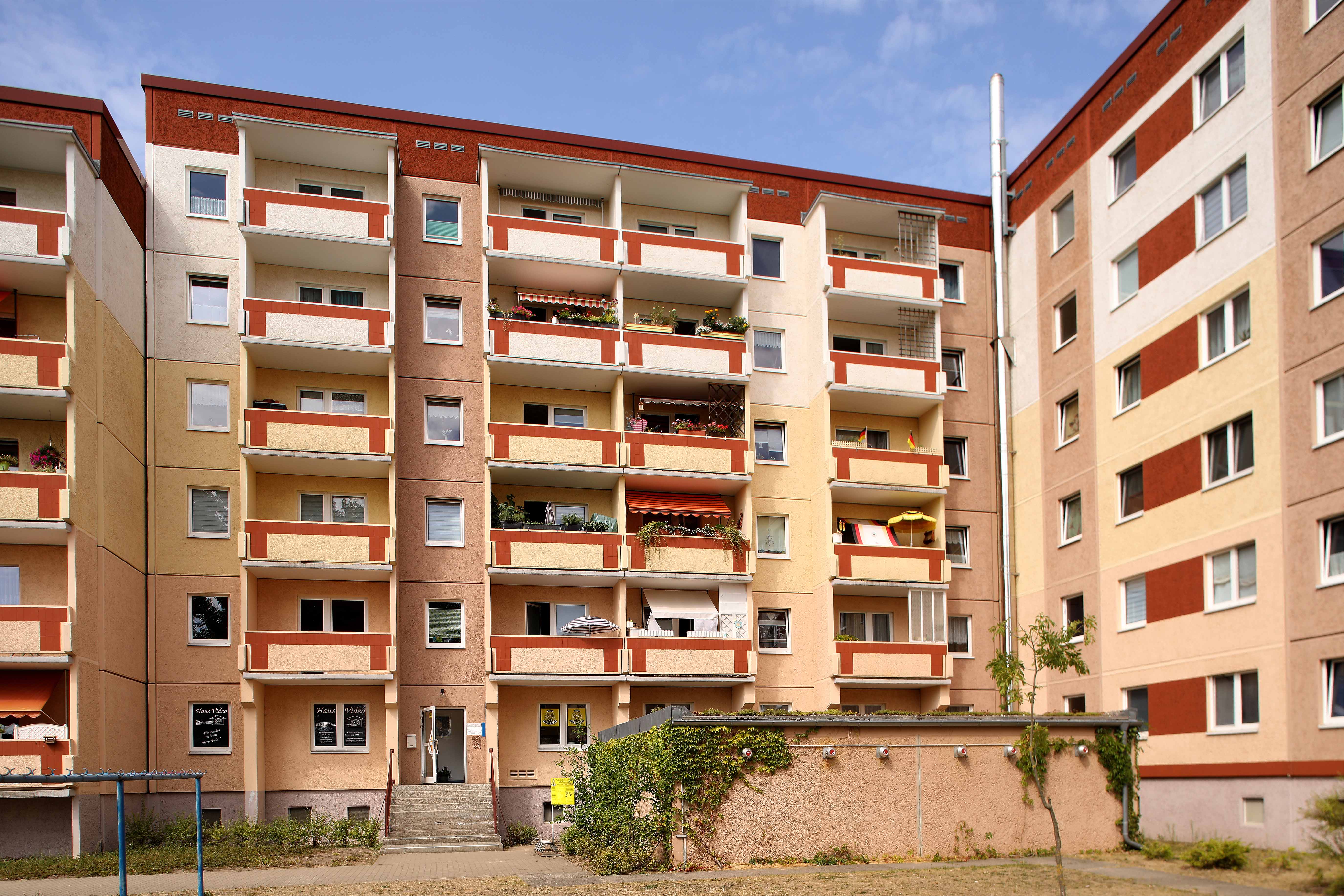 1 Raum Wohnung in Neubrandenburg, Neustrelitzer Str.
