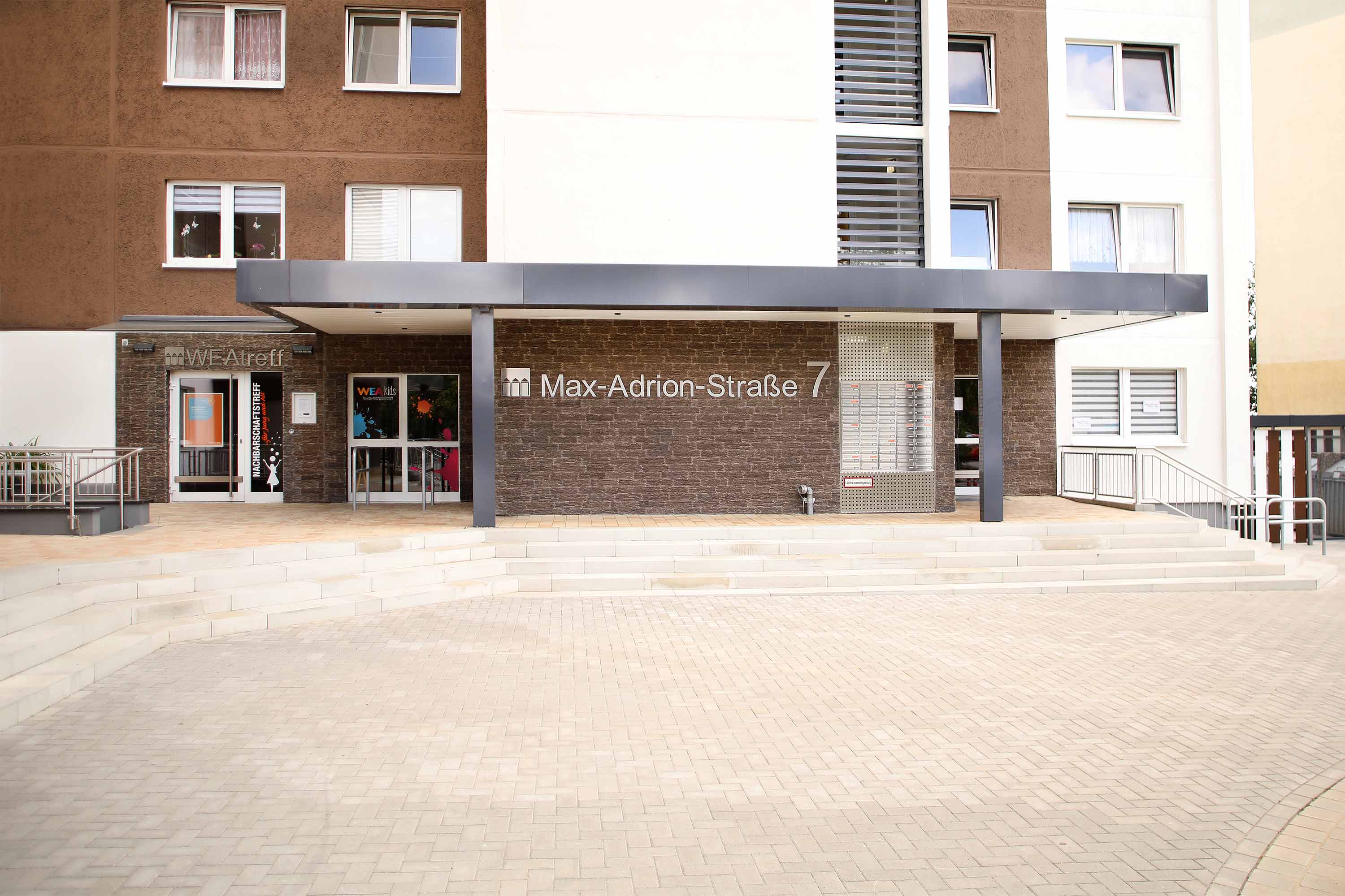 1 Raum Wohnung in Neubrandenburg, Max-Adrion-Str.