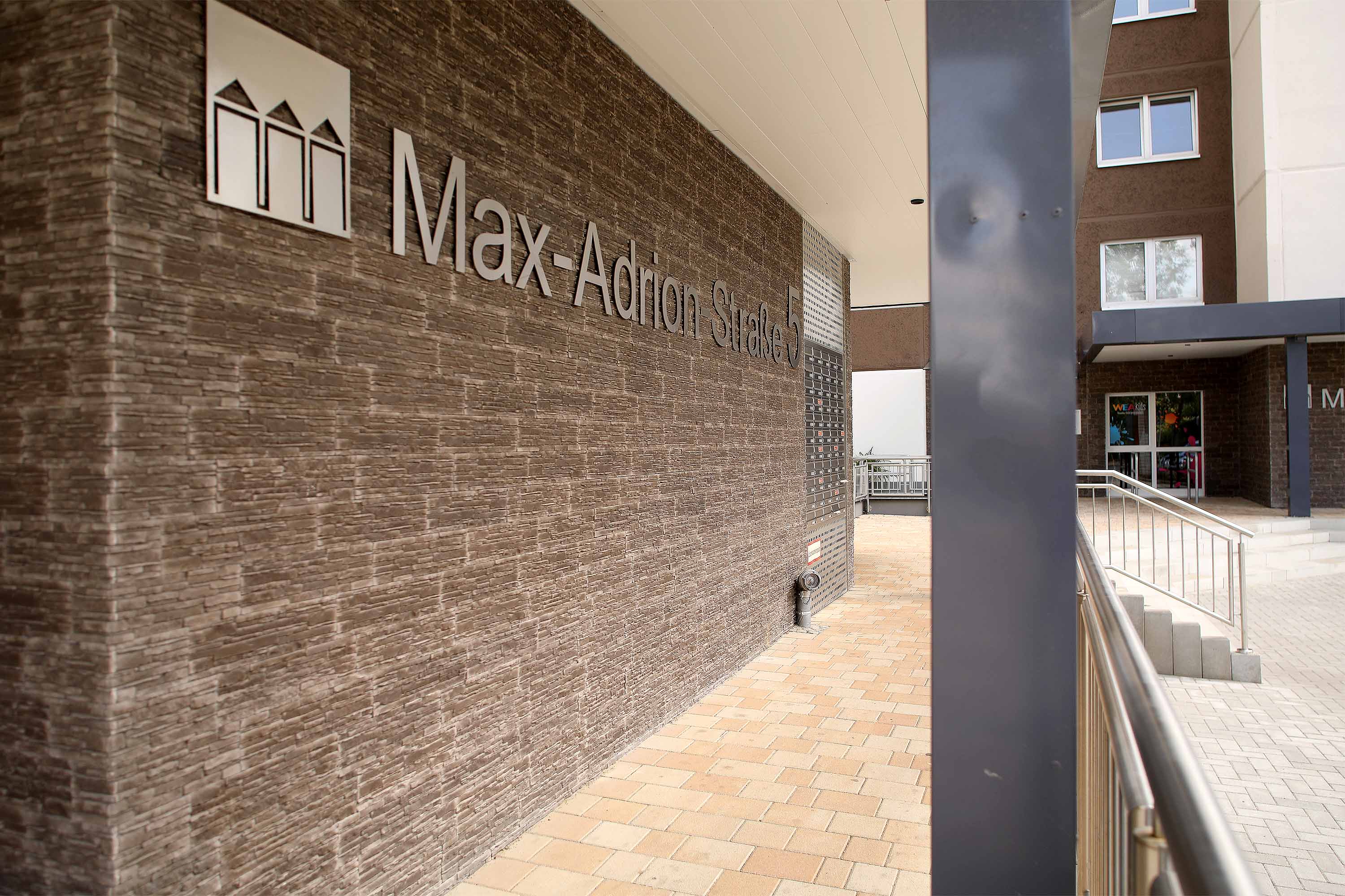 2 Raum Wohnung in Neubrandenburg, Max-Adrion-Str.