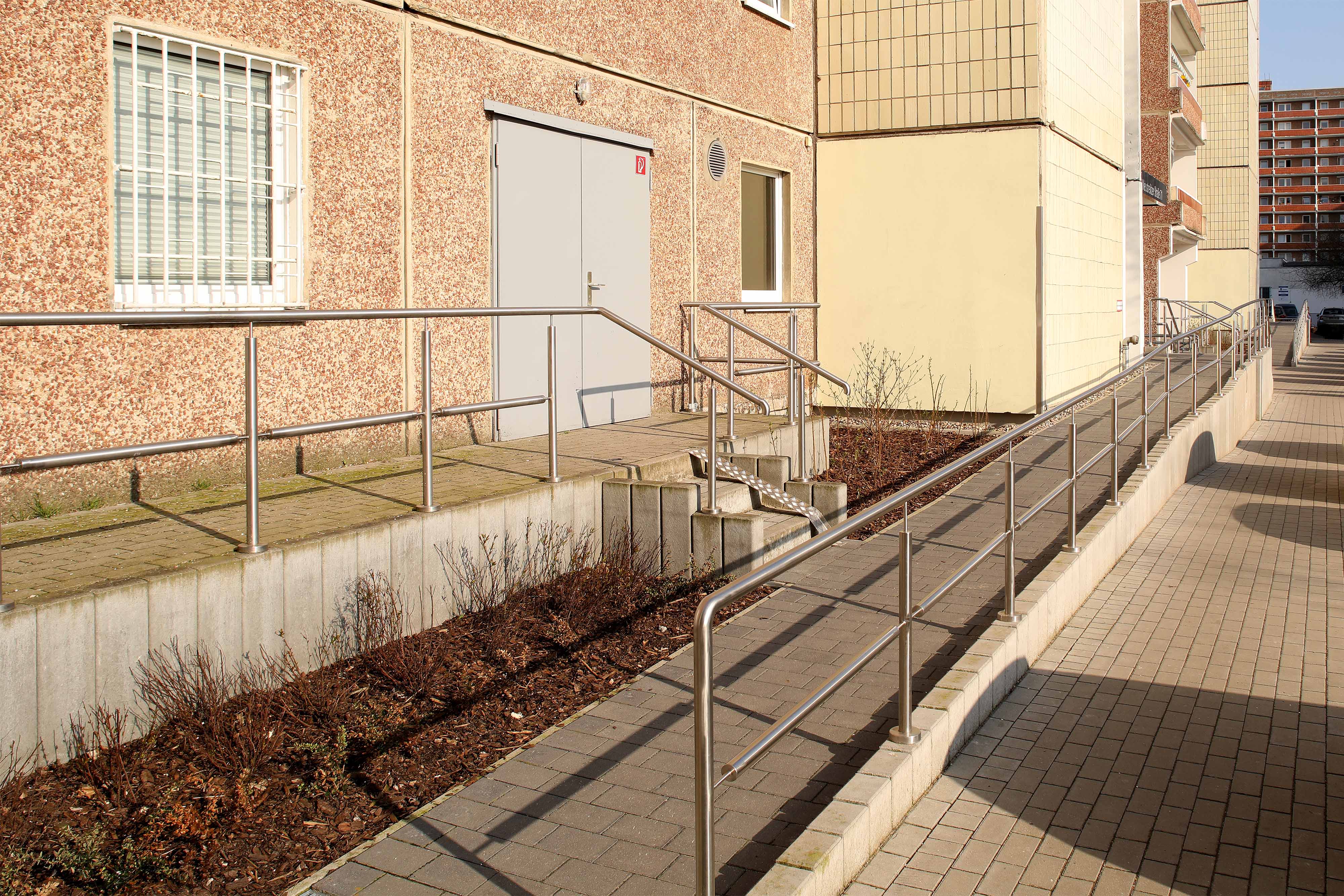 1 Raum Wohnung in Neubrandenburg, Neustrelitzer Str.