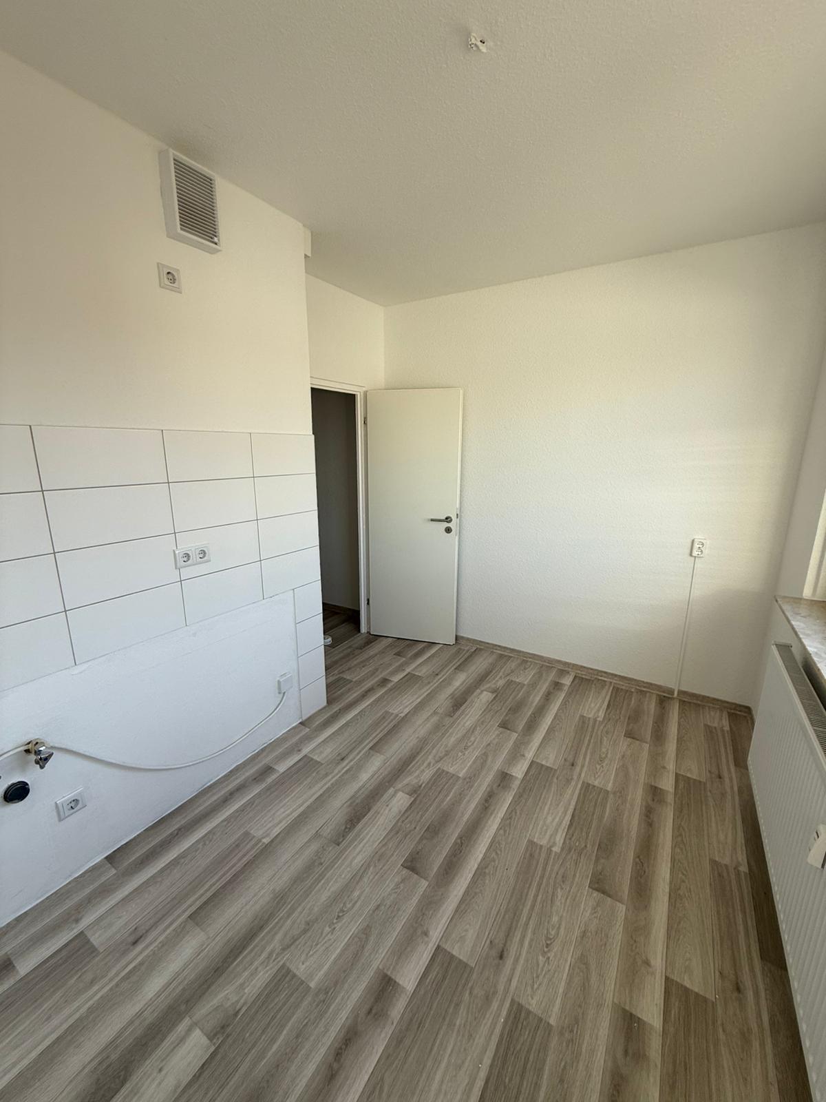 3 Raum Wohnung in Neubrandenburg, Max-Adrion-Str.