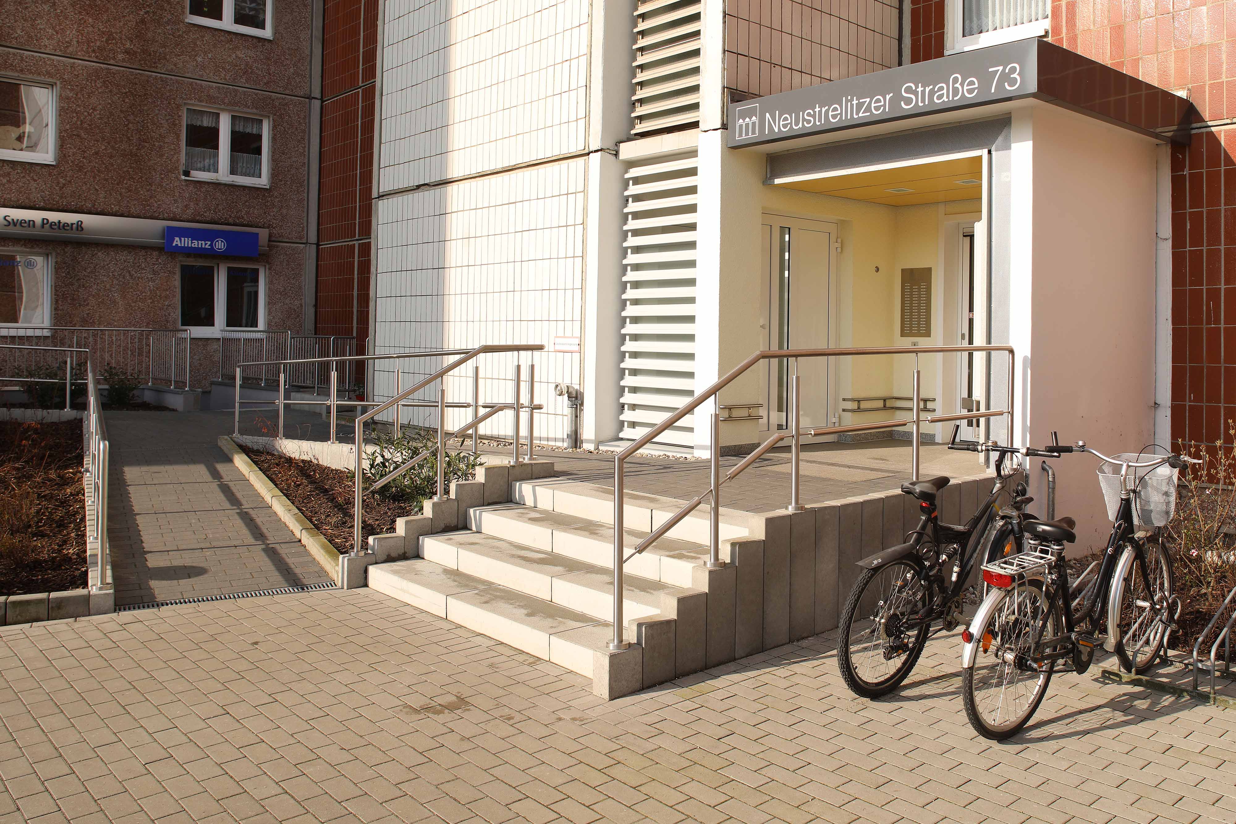 2 Raum Wohnung in Neubrandenburg, Neustrelitzer Str.