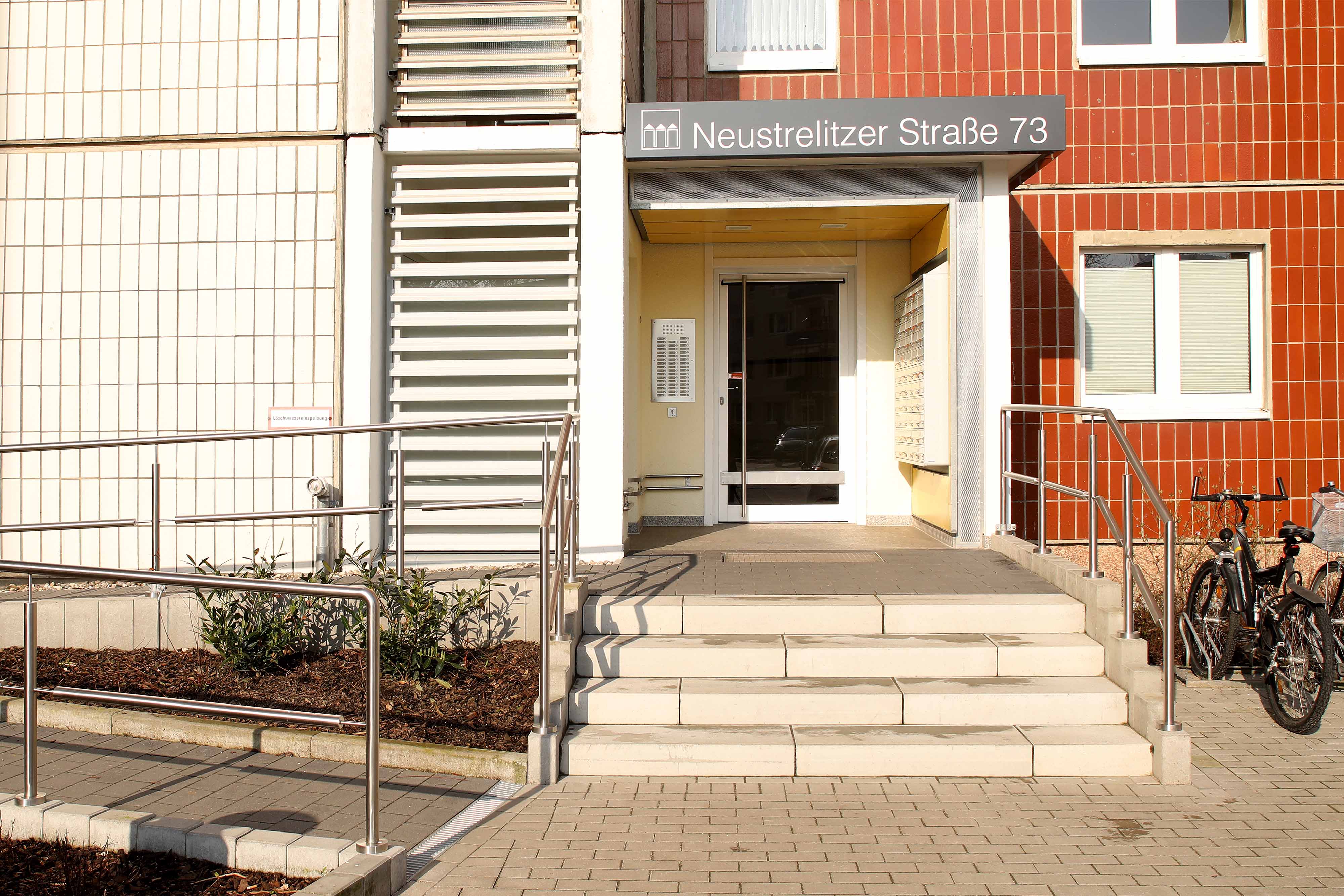 2 Raum Wohnung in Neubrandenburg, Neustrelitzer Str.