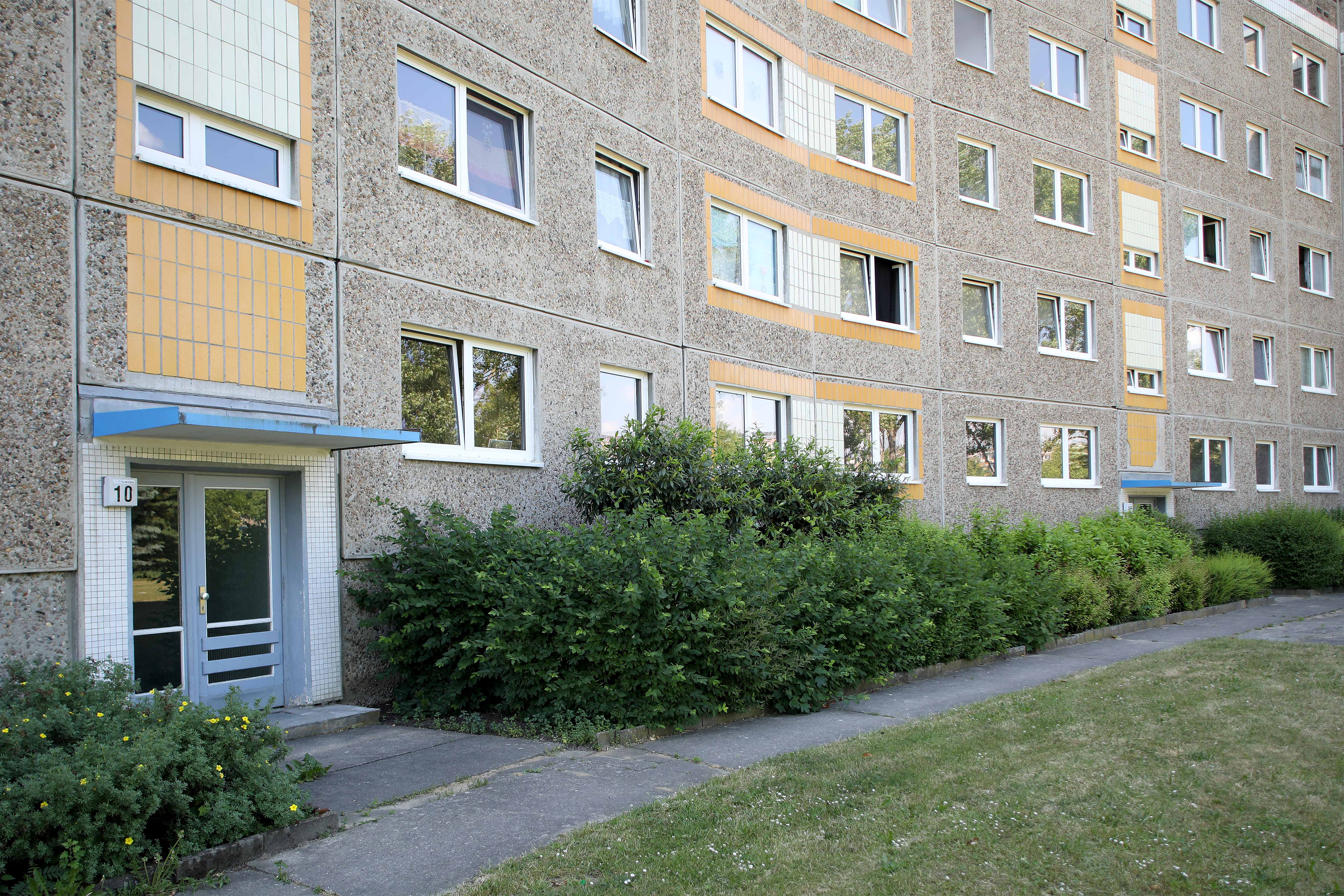 1 Raum Wohnung in Neubrandenburg, Unkel-Bräsig-Str.