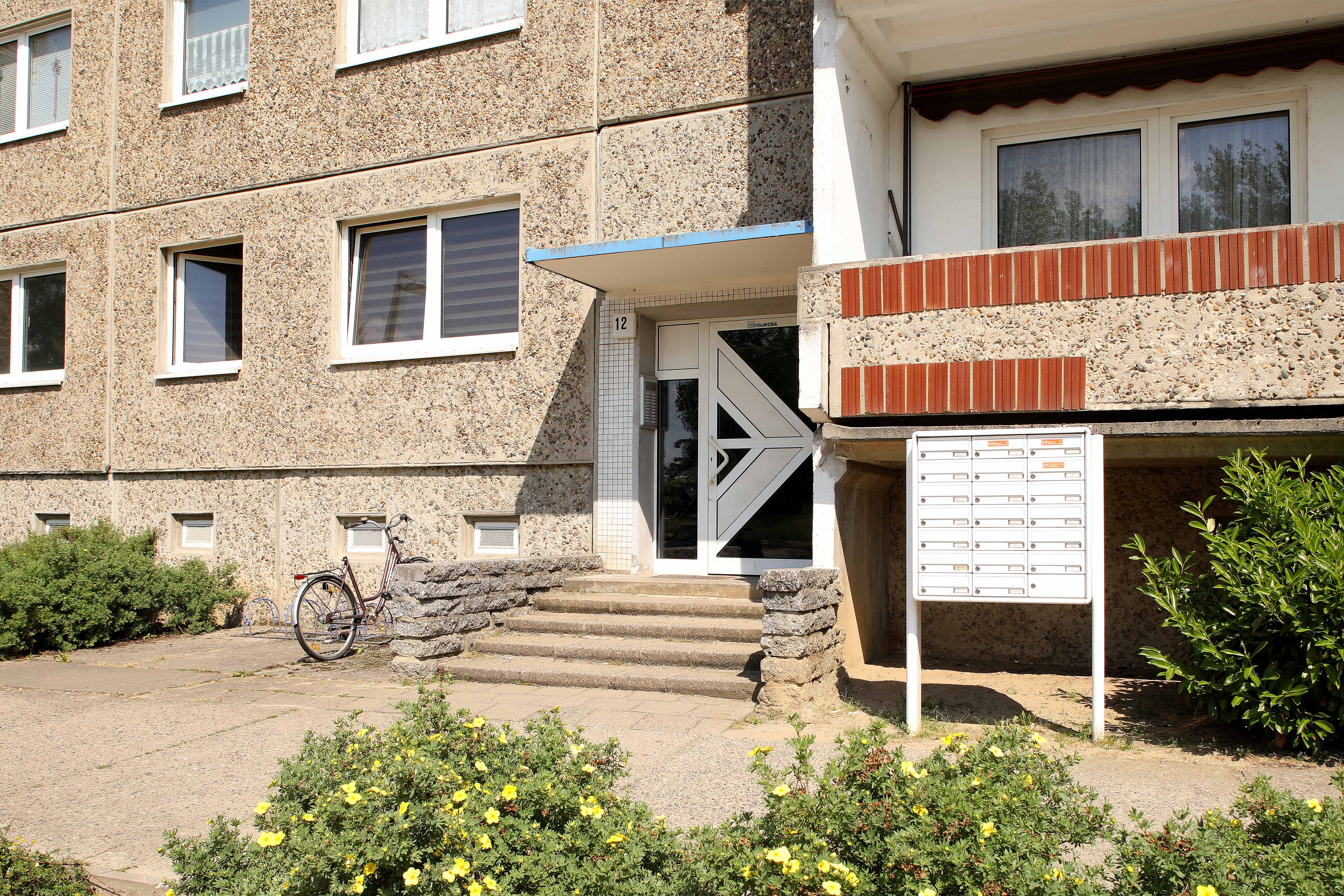1 Raum Wohnung in Neubrandenburg, Unkel-Bräsig-Str.