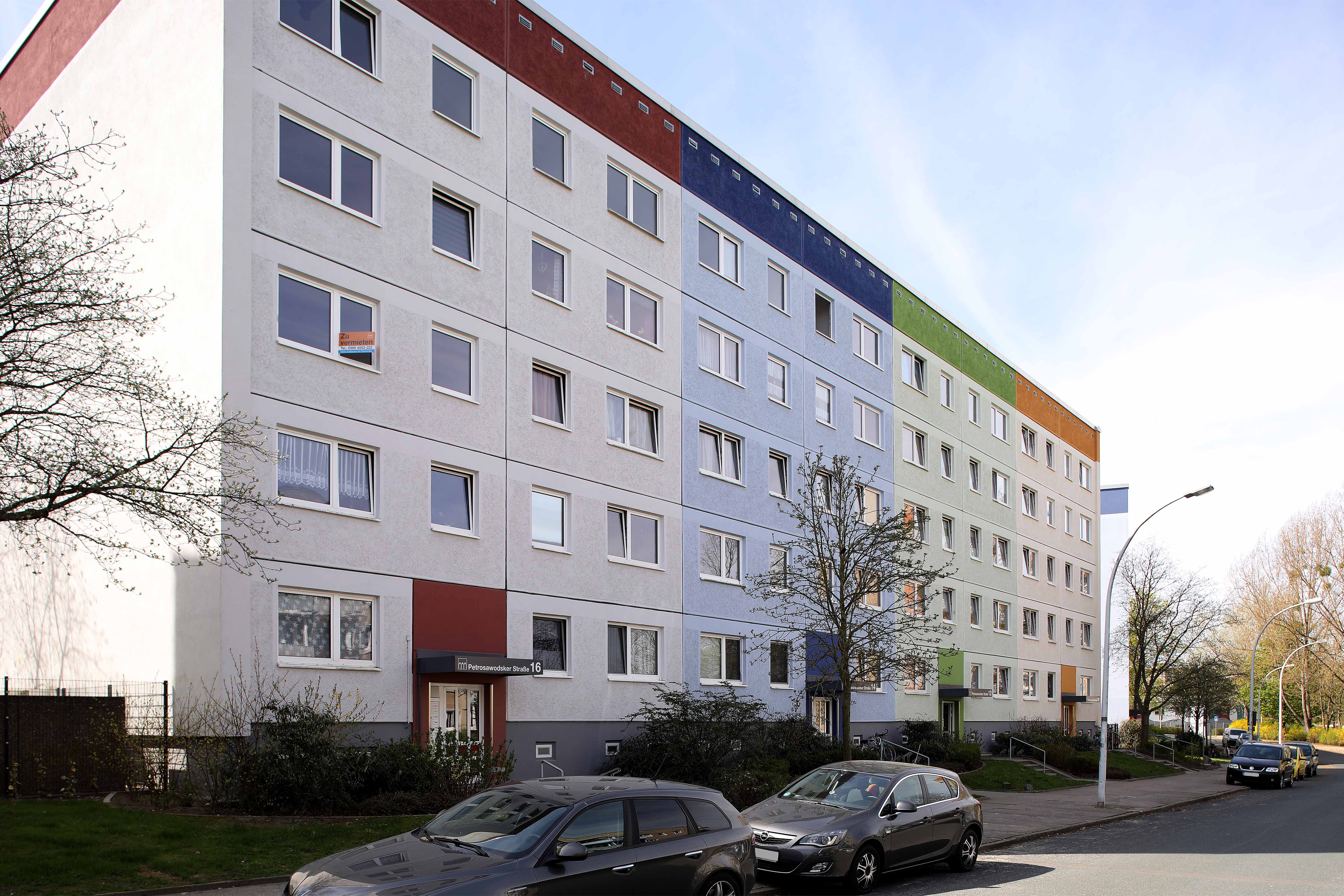 4 Raum Wohnung in Neubrandenburg, Petrosawodsker Str.