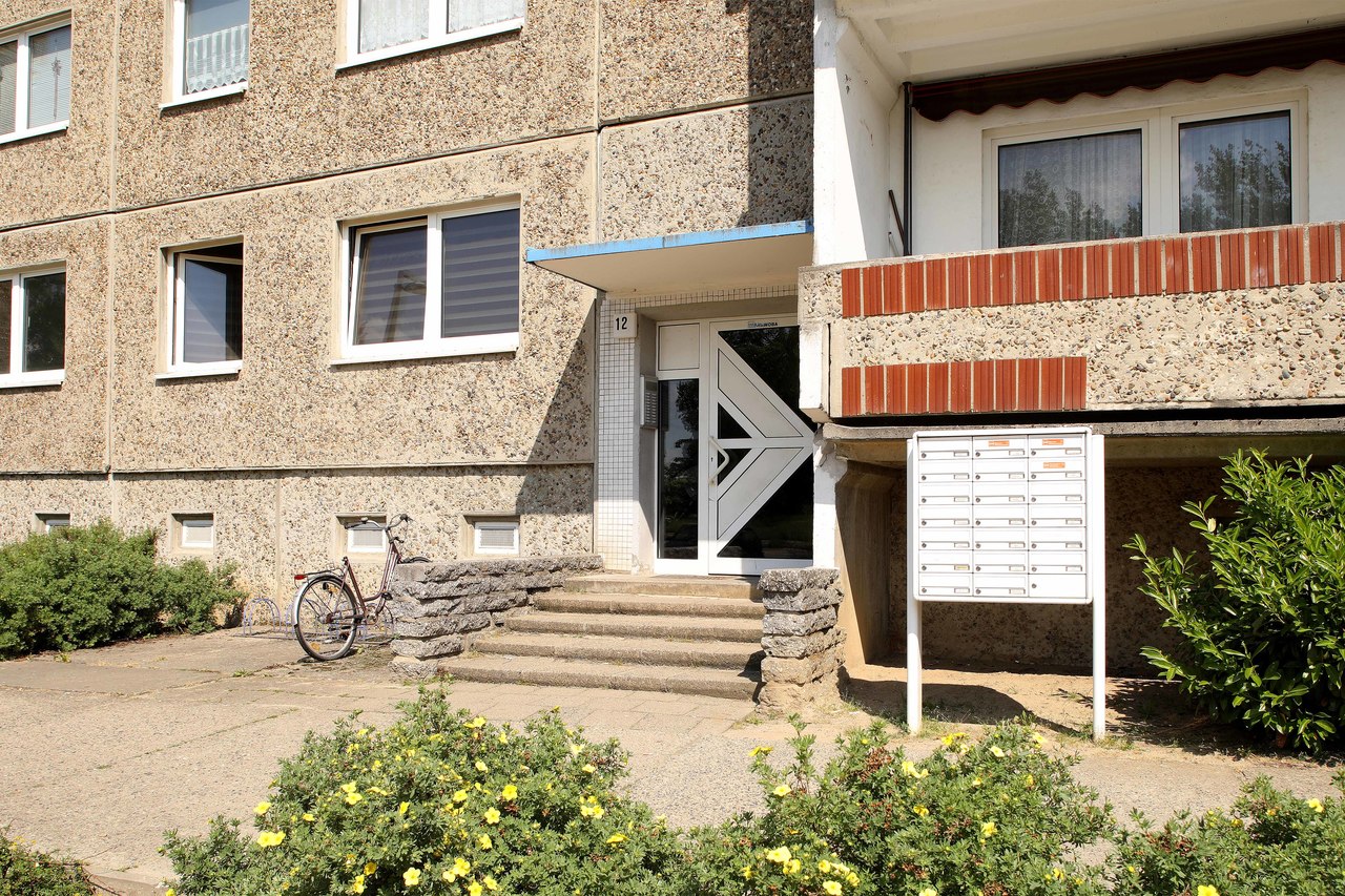 1 Raum Wohnung in Neubrandenburg, Unkel-Bräsig-Str.