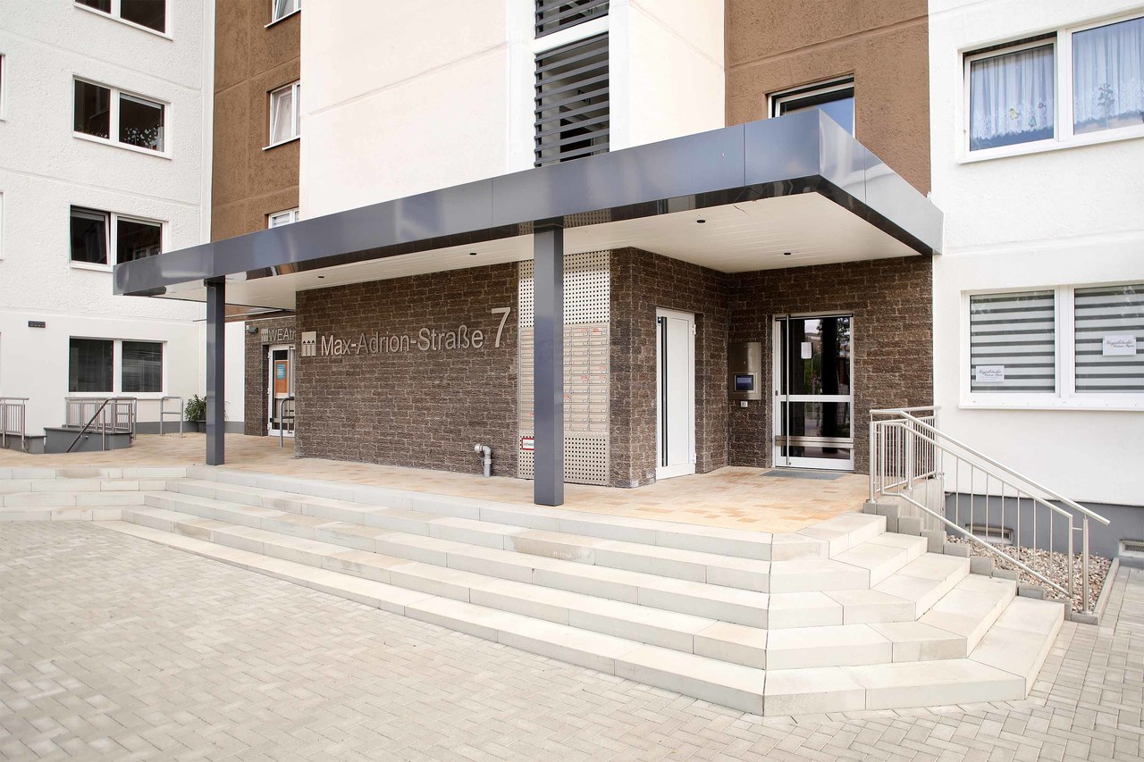 1 Raum Wohnung in Neubrandenburg, Max-Adrion-Str.