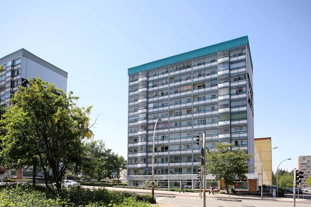 1 Raum Wohnung in Neubrandenburg, Juri-Gagarin-Ring