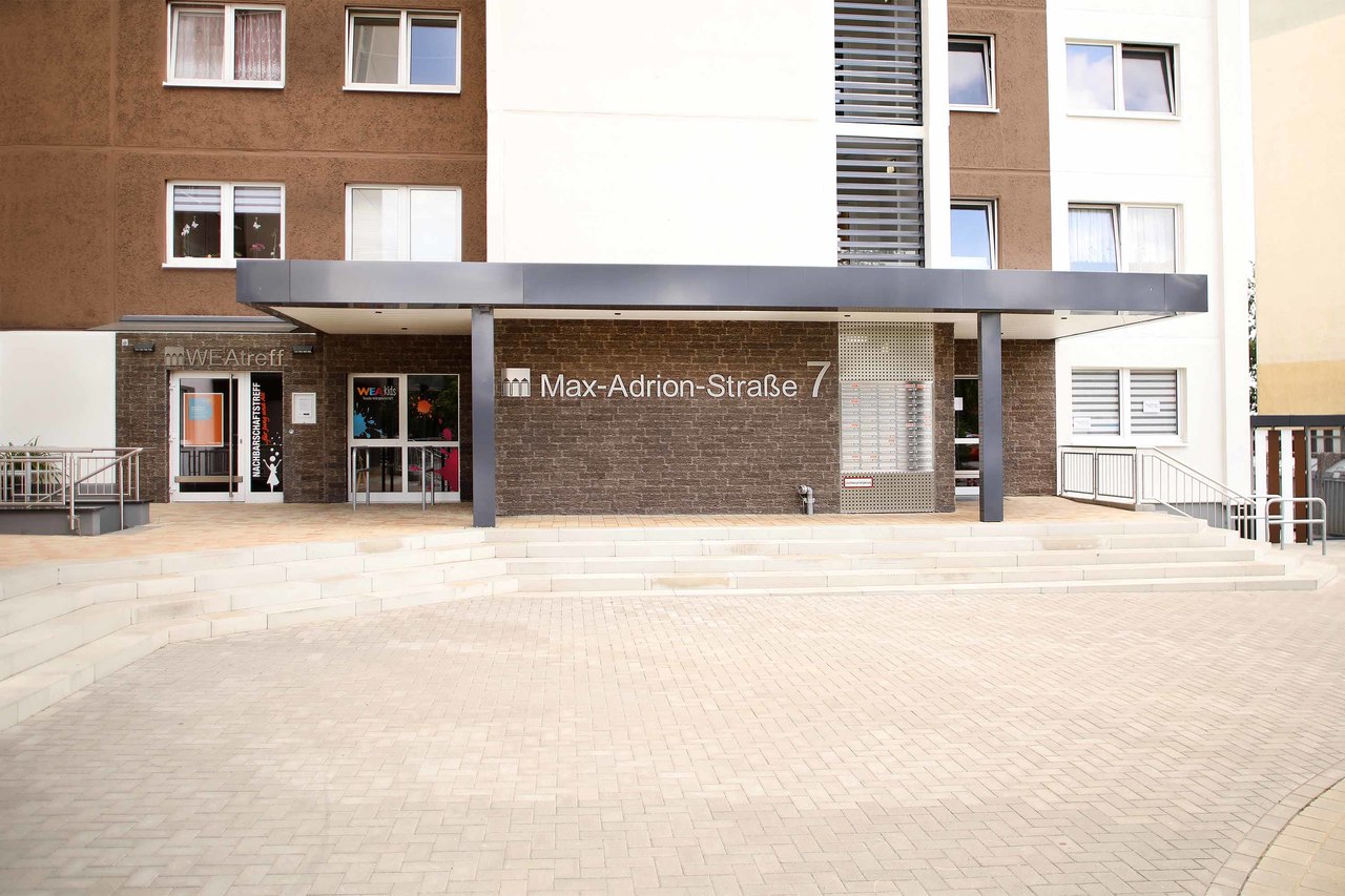 1 Raum Wohnung in Neubrandenburg, Max-Adrion-Str.